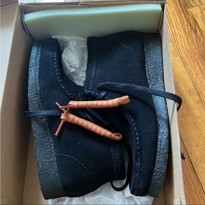 Flakes wallbees Worn once- like new